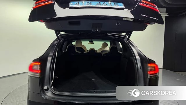 Tesla Model X id 3898962 из Кореи 11