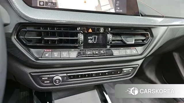 BMW 1 Series (F40) id 2970057 из Кореи 11