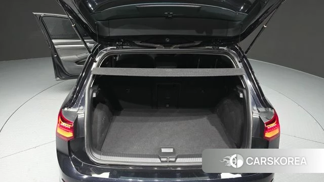 Volkswagen Golf 8th Generation id 3910526 из Кореи 11