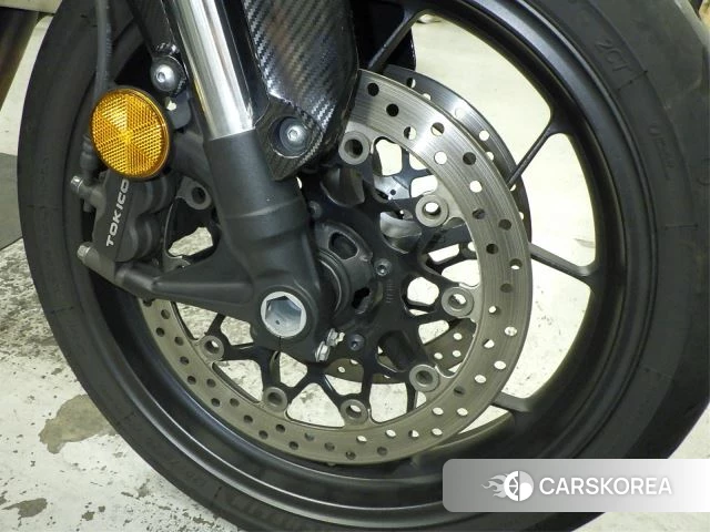 Honda CB1000R id 3949803 из Японии 11