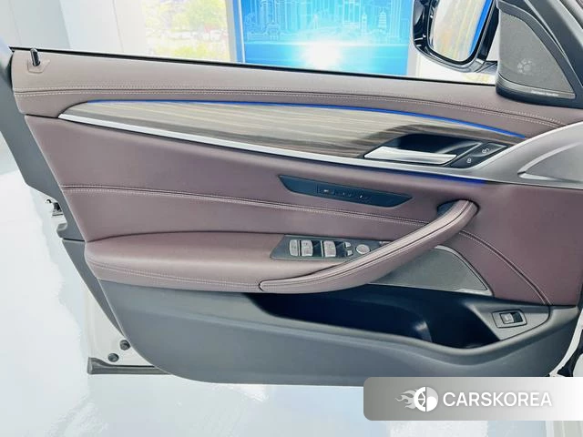 BMW 5 series id 4271264 из Китая 11