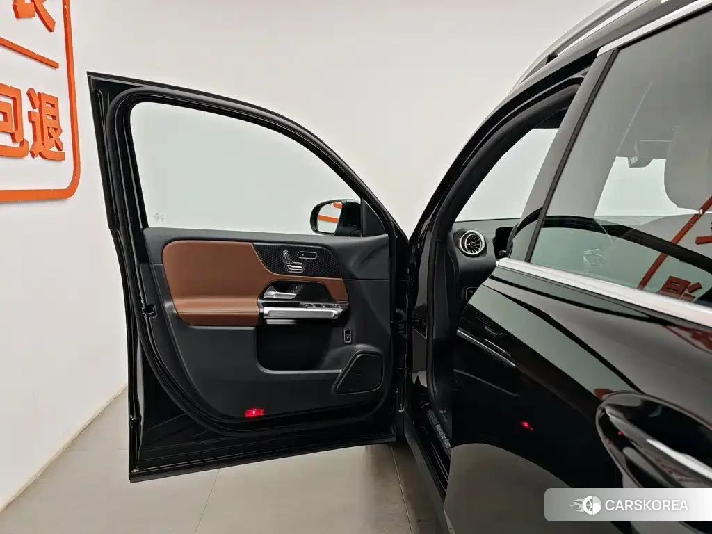 Mercedes-Benz GLB id 4553980 из Китая 11