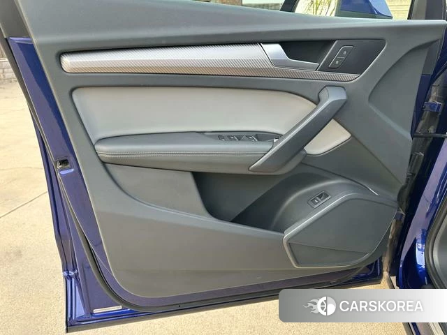 Audi Q5L id 4208880 из Китая 11