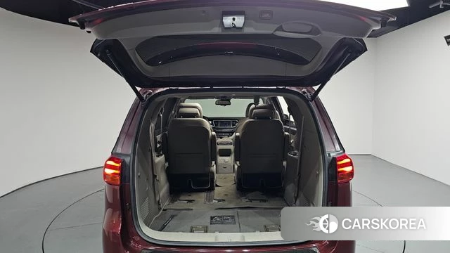 Kia The New Carnival id 4647782 из Кореи 11