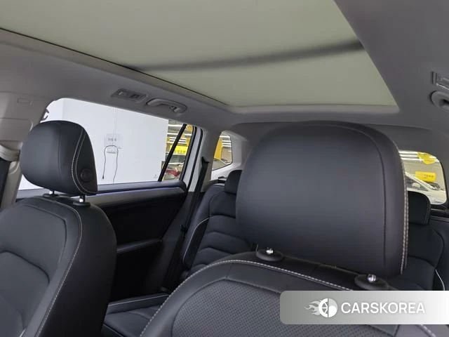 Volkswagen Tiguan L PHEV id 4222349 из Китая 11