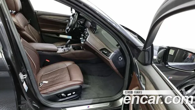 BMW 5 Series (G30) id 2515552 из Кореи 11