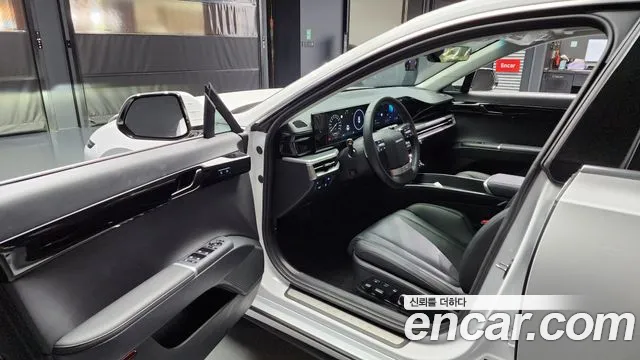 Hyundai Grandeur (GN7) id 2681856 из Кореи 11