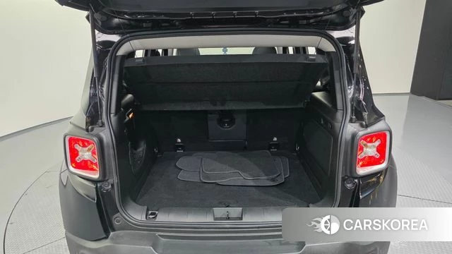 Jeep Renegade id 3867237 из Кореи 11