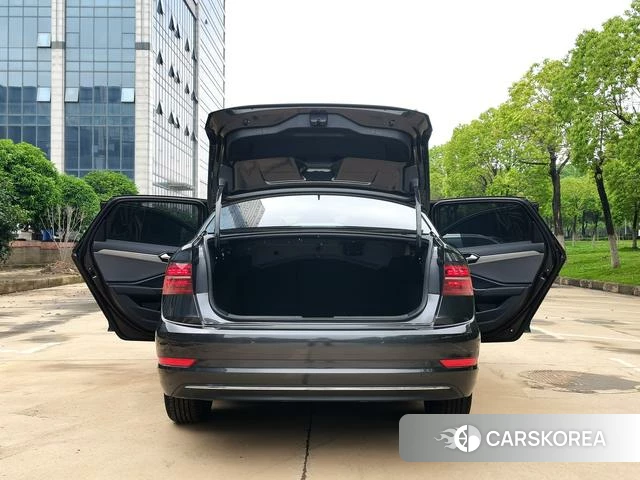 Volkswagen Sagitar id 4348337 из Китая 11