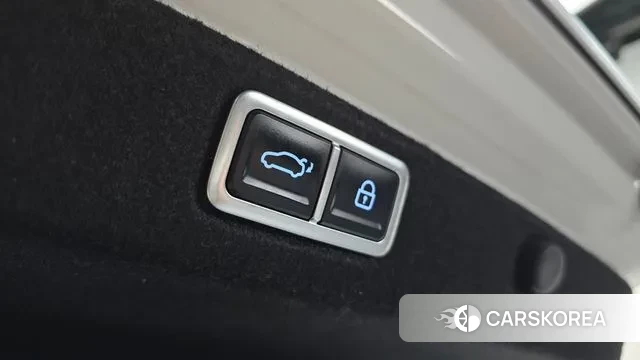 Hyundai Grandeur Hybrid (GN7) id 3746081 из Кореи 11