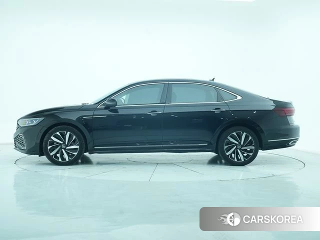 Volkswagen Passat id 4275897 из Китая 11