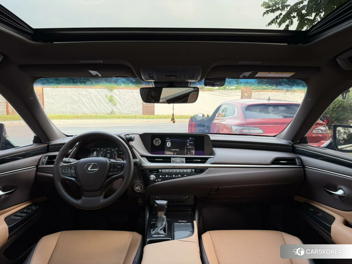 Lexus ES id 4512403 из Китая 11