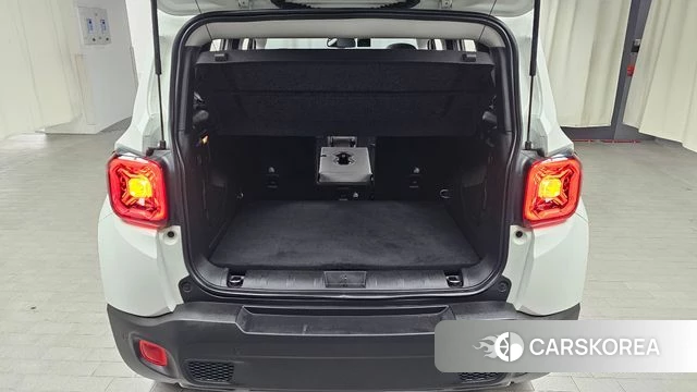 Jeep Renegade id 3841616 из Кореи 11