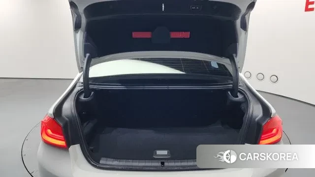 BMW 5 Series (G30) id 3607548 из Кореи 11