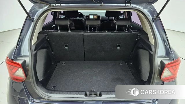 Hyundai Venue id 3800924 из Кореи 11