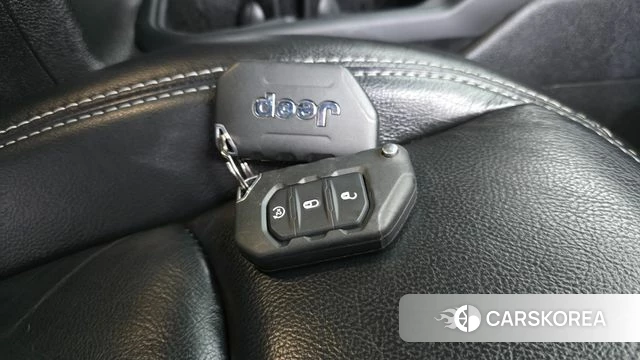 Jeep Wrangler (JL) id 4180092 из Кореи 11