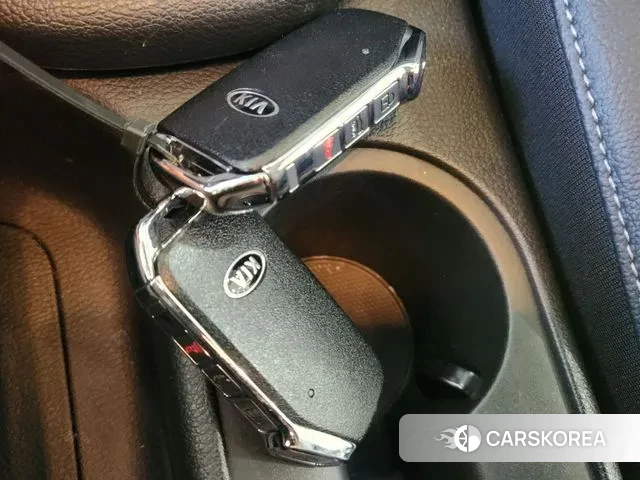 Kia Come New K3 id 3669165 из Кореи 11