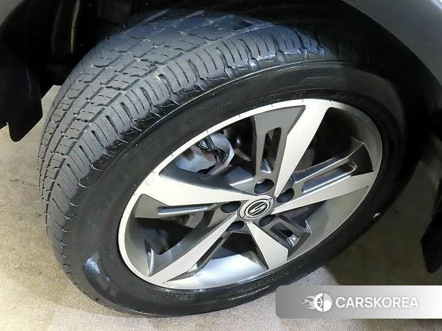 Ssangyong New Style Korando C id 3845468 из Кореи 11