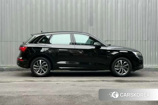 Audi Q5L id 4215010 из Китая 11