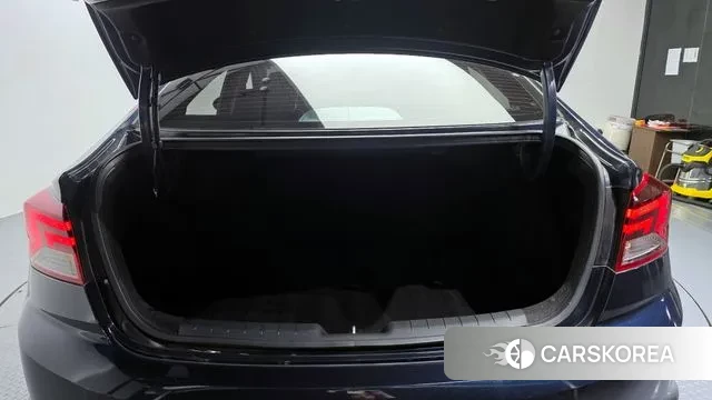 Hyundai The New Avante AD id 3403001 из Кореи 11