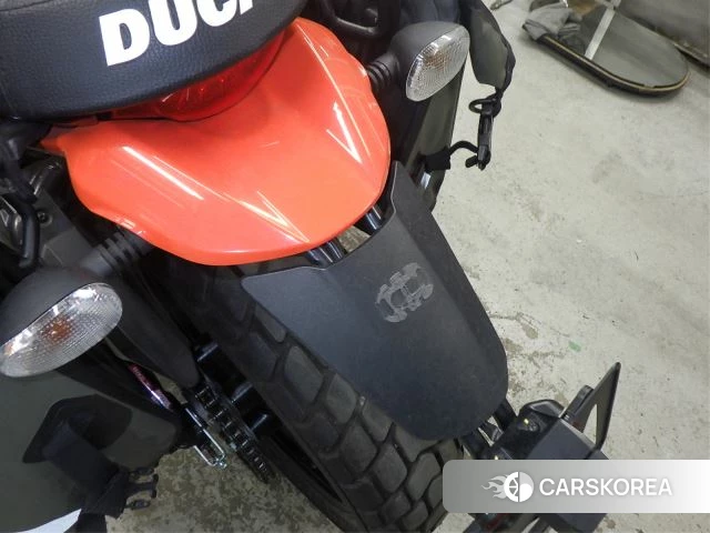 Проданный Ducati SCRAMBLER SIXTY2 id 4006269 из Японии, фото 11