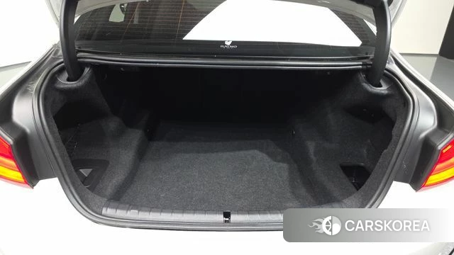 BMW 5 Series (G30) id 4918381 из Кореи 11