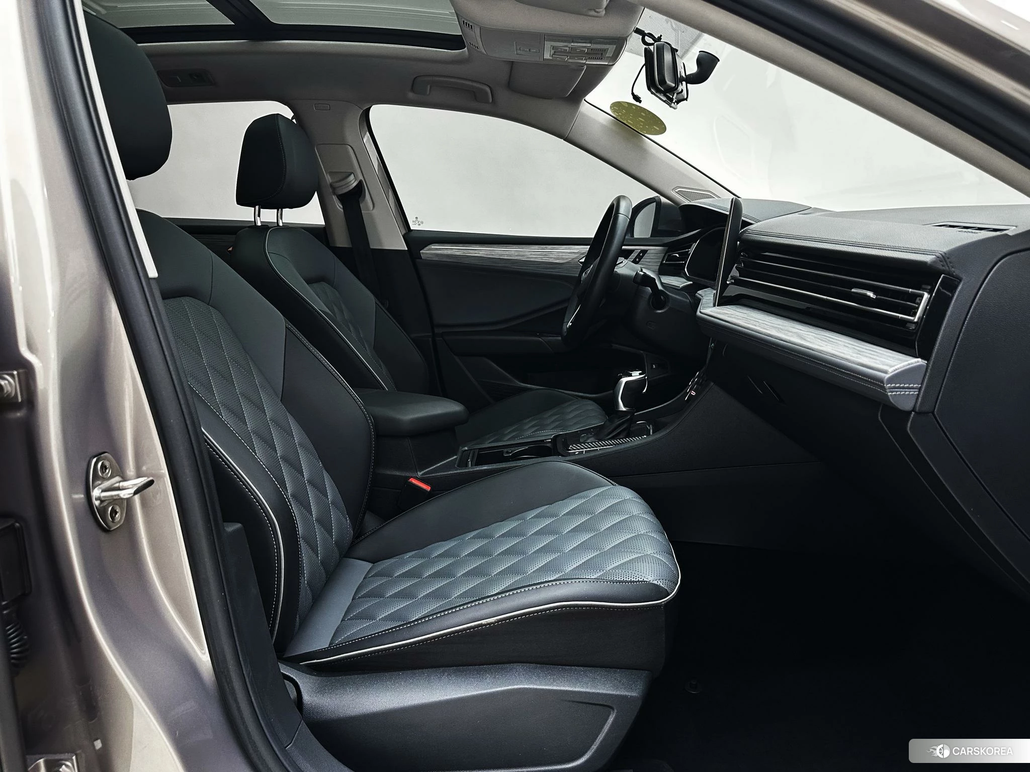 Volkswagen Sagitar id 4504706 из Китая 11