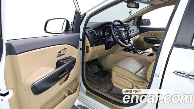 Kia The New Carnival id 2565910 из Кореи 11