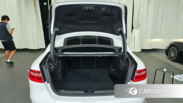 Jaguar XE id 3090803 из Кореи 11