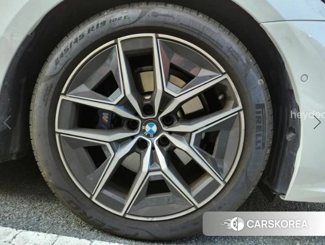 BMW 5 Series (G60) id 4842466 из Кореи 11