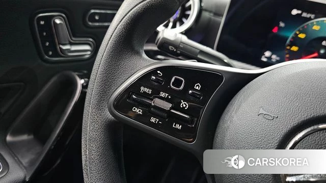 Mercedes-Benz A-Class W177 id 3942169 из Кореи 11