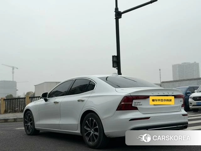 Volvo S60 id 4213109 из Китая 11