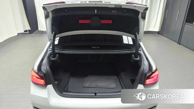 BMW 5 Series (G30) id 3806310 из Кореи 11