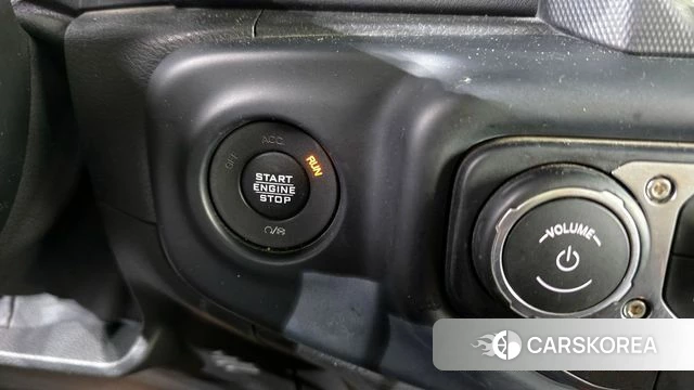 Jeep Wrangler (JL) id 4284996 из Кореи 11