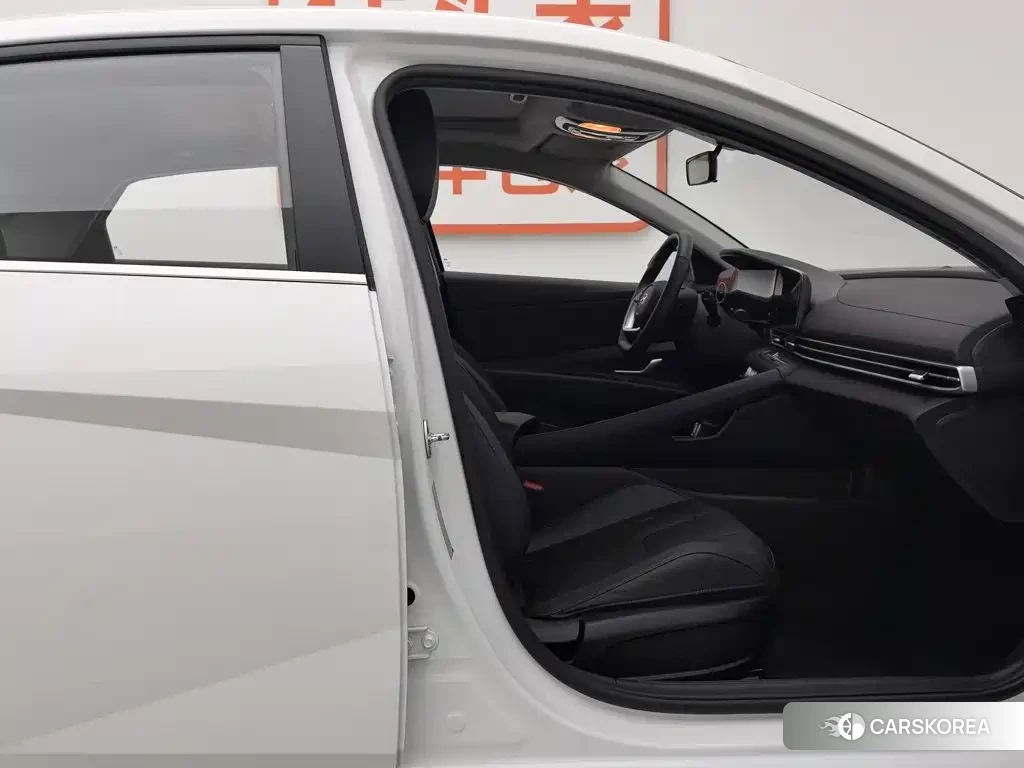 Hyundai Elantra id 4654587 из Китая 11