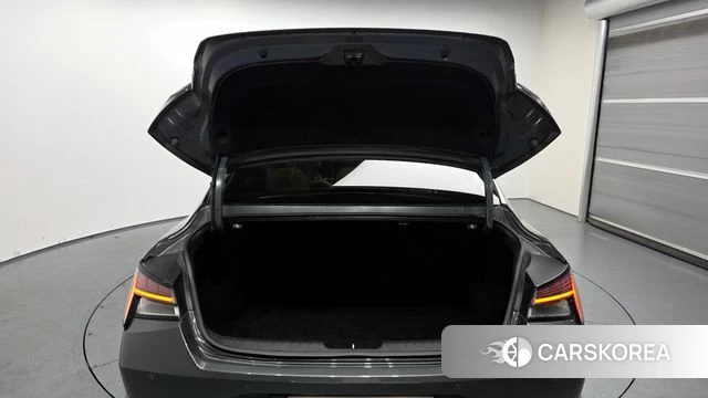 Hyundai Avante Hybrid (CN7) id 3940618 из Кореи 11