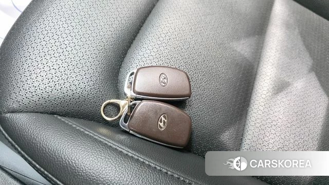 Hyundai Avante AD id 4378215 из Кореи 11