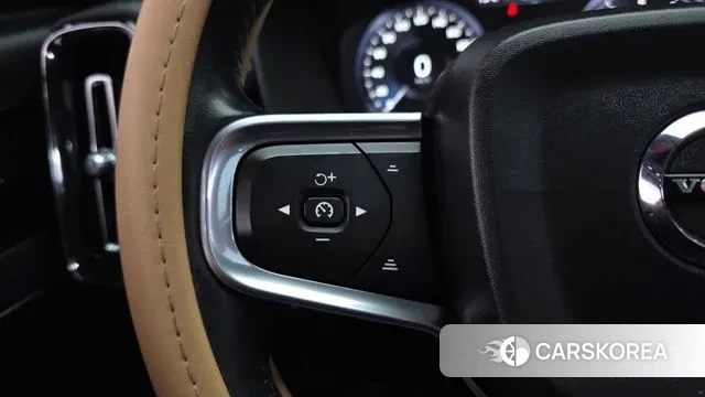 Volvo XC40 id 3742482 из Кореи 11