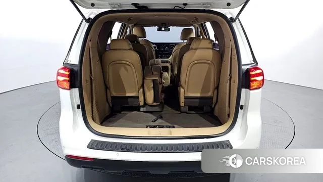 Kia The New Carnival id 3588305 из Кореи 11