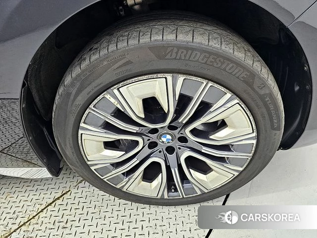 BMW 7 Series (G70) id 4422408 из Кореи 11
