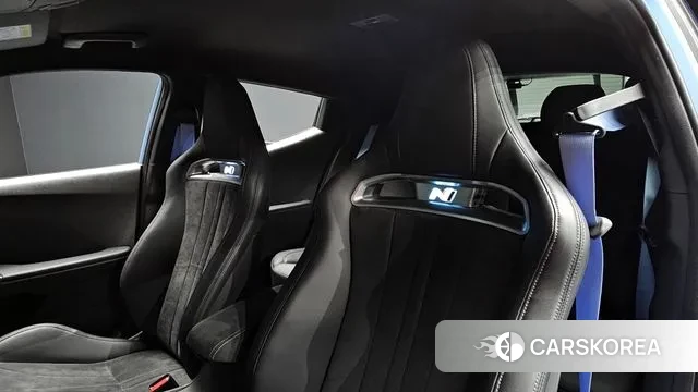 Hyundai Veloster (JS) id 3344425 из Кореи 11