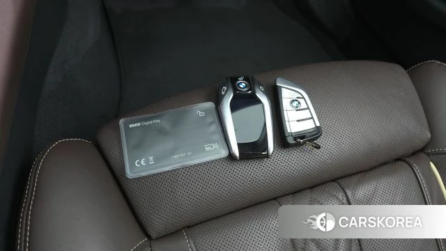 BMW 5 Series (G30) id 4298789 из Кореи 11
