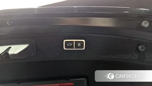 Genesis Electrified G80 (RG3) id 3405966 из Кореи 11