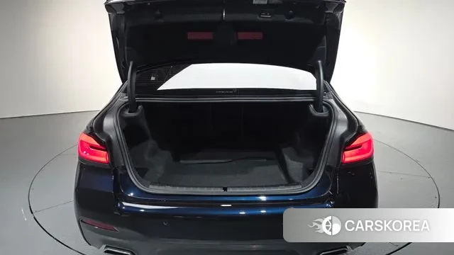 BMW 5 Series (G30) id 2998255 из Кореи 11