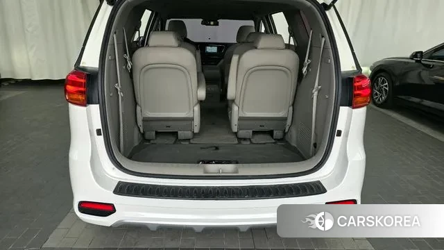 Kia The New Carnival id 3748433 из Кореи 11