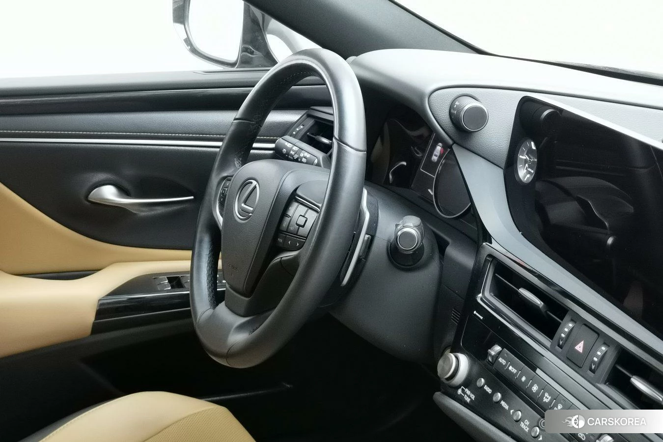 Lexus ES id 4455598 из Китая 11
