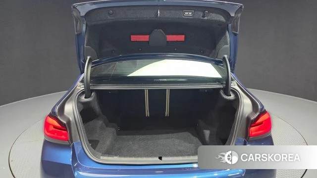 BMW 5 Series (G30) id 4187137 из Кореи 11