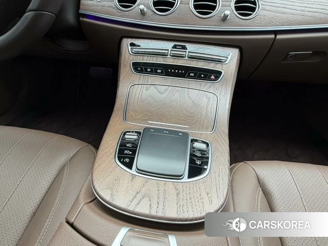 Mercedes-Benz E-class id 4336156 из Китая 11