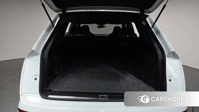 Audi Q7 (4M) id 3715773 из Кореи 11