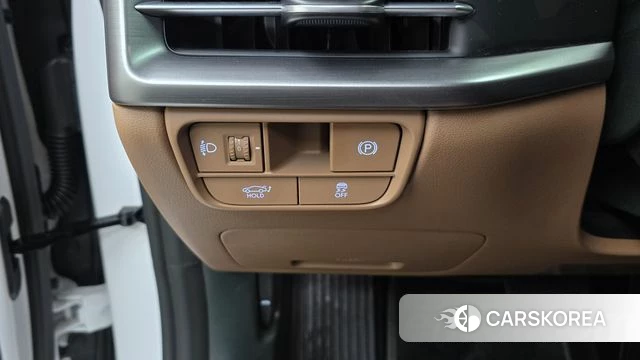 Hyundai Grandeur (GN7) id 4408804 из Кореи 11